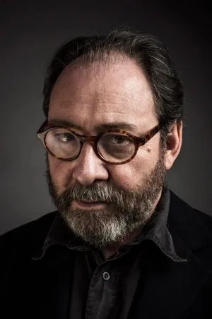 Эрве Пьер в роли Юбер Пеллегрини